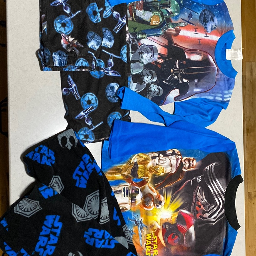 Boy’s Star Wars Pajamas Lot (2) size 8